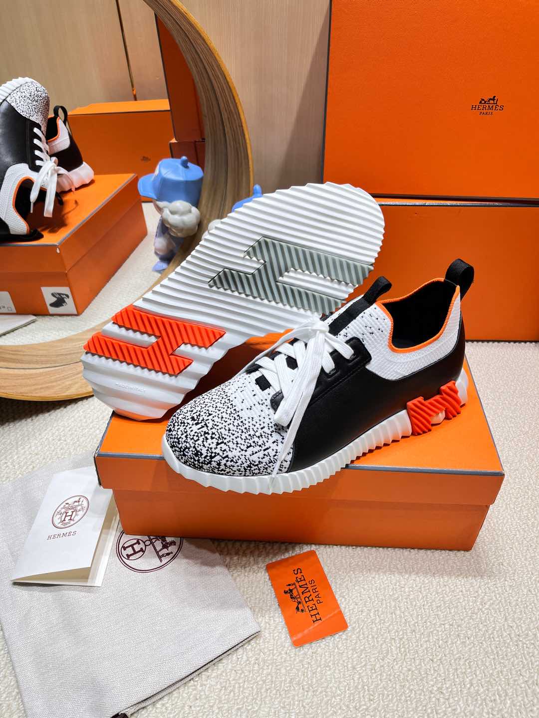 DEPART SLIP-ON SNEAKER IN WHITE MIX BLACK KNIT AND BLACK CALFSKIN、mysite、Cacoeks