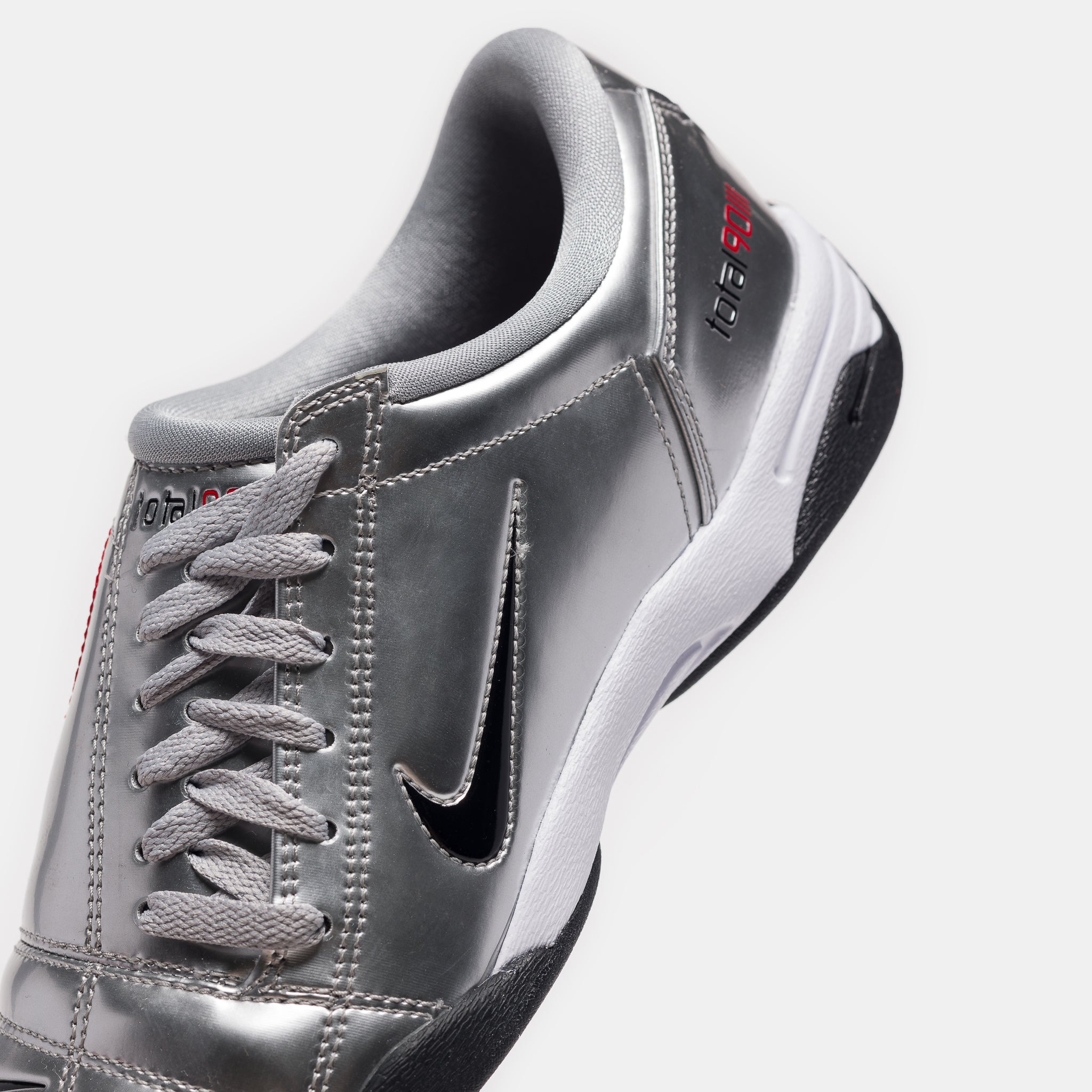 T90 SP Sneaker in Metallic Silver/Black/University Red