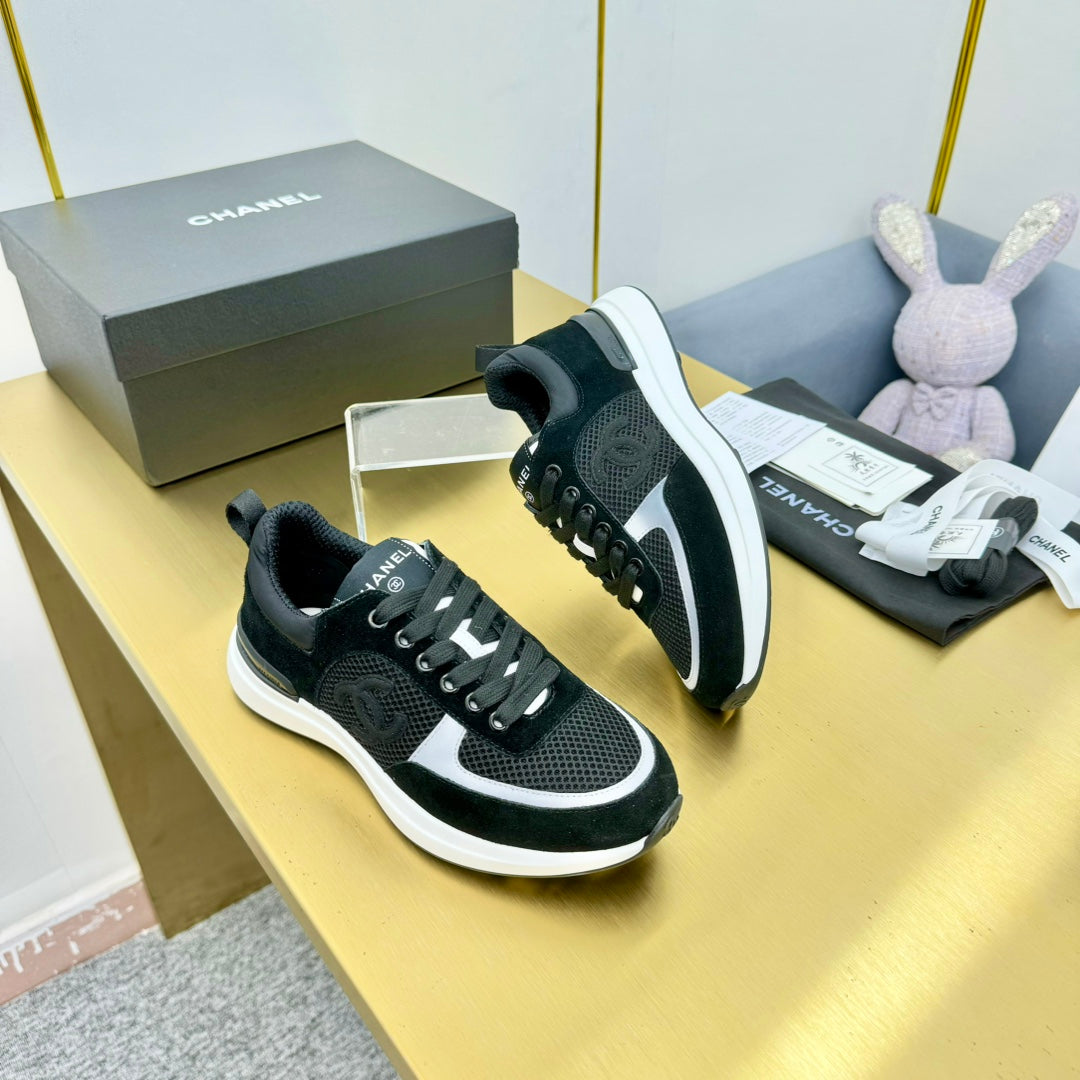 CLASSIC TRAINER IN BLACK MERCERIZED VELVET、mysite、Cacoeks
