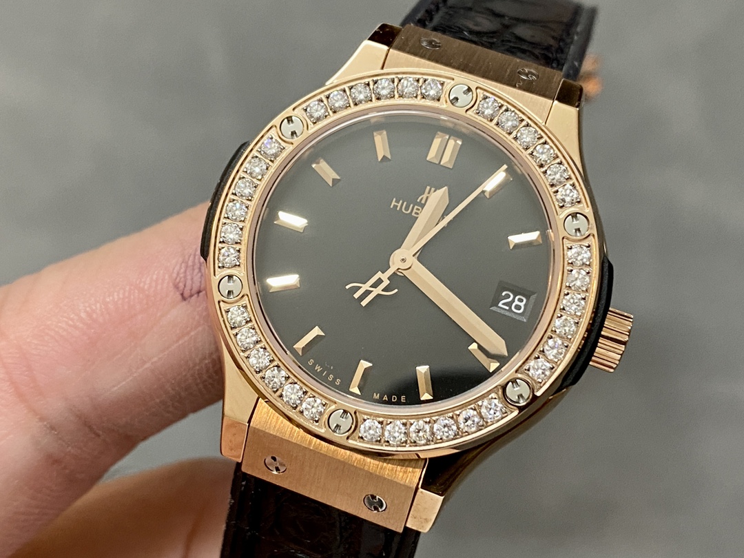 Hublot Classic Fusion 581.OX.1480.RX.1704 33mm Ladies Replica Watch-fasswatch