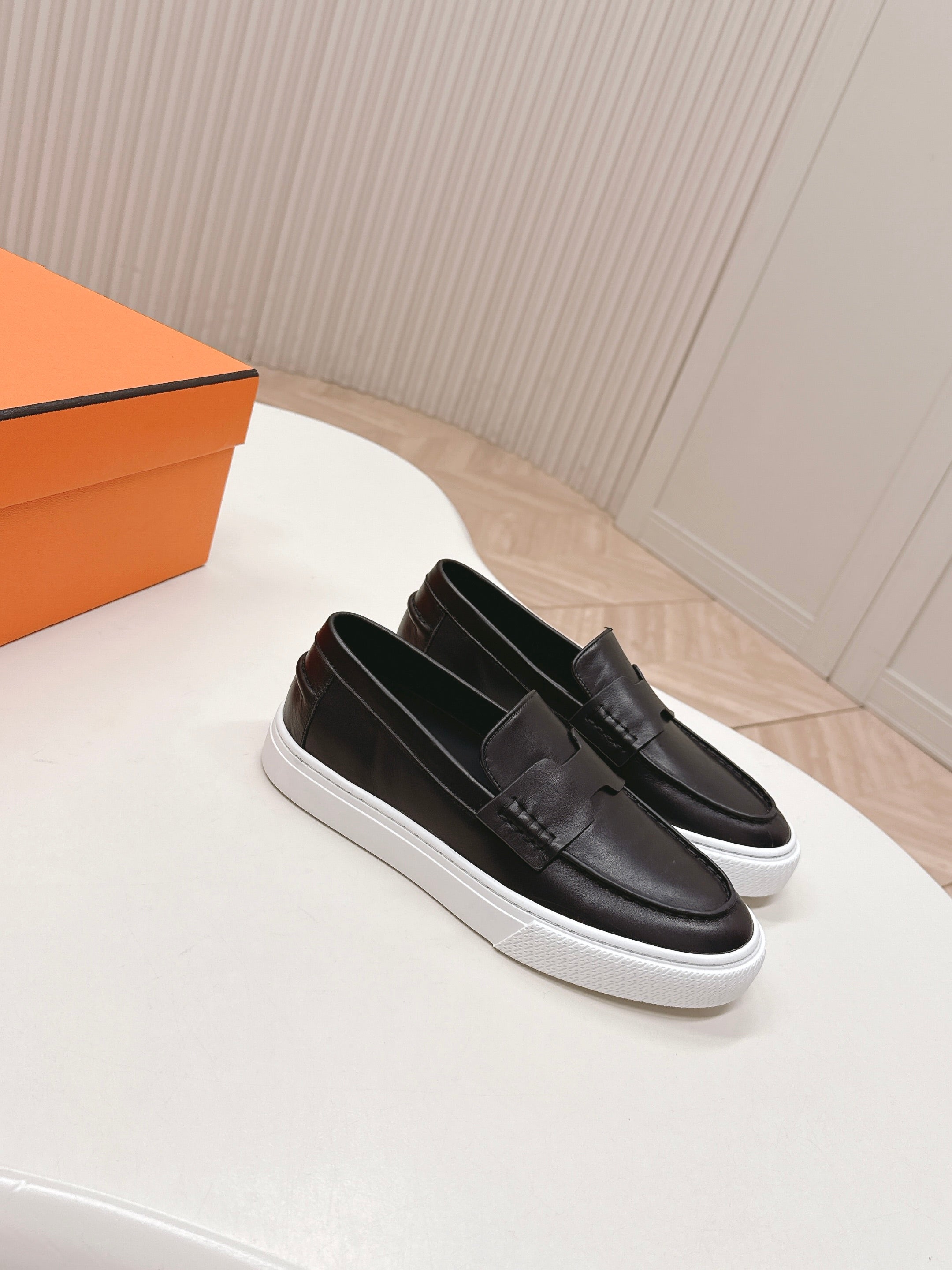 HM 25S SLIP-ON IN BLACK LAMBSKIN、mysite、Cacoeks