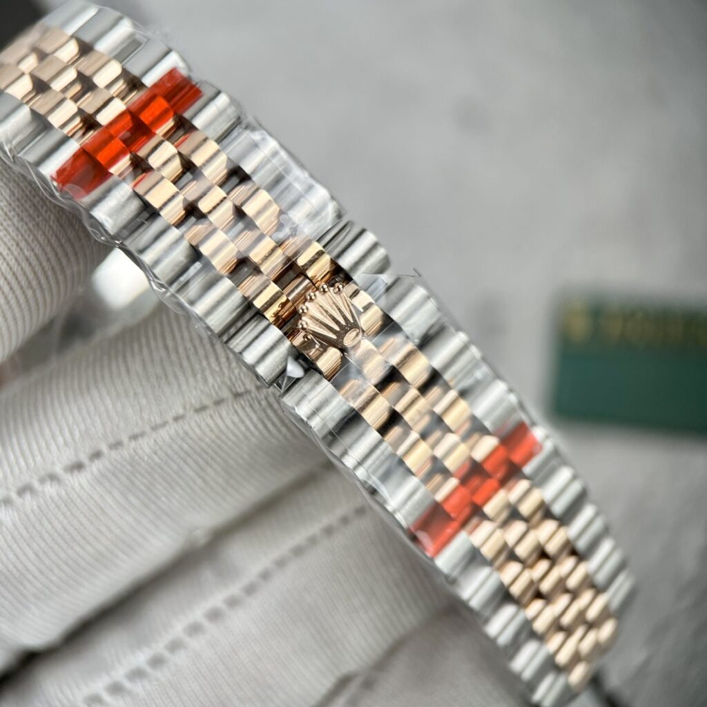 Đồng Hồ Rolex DateJust Nữ Mặt Hoa Lá Đính Đá Replica 31mm (2)
