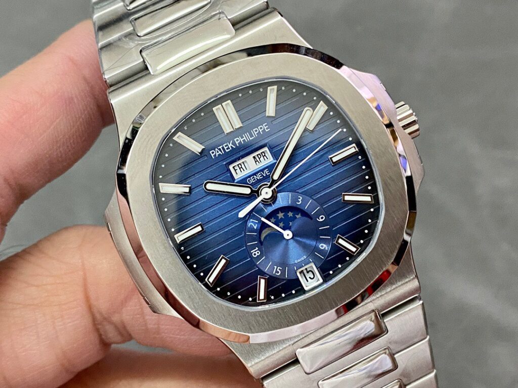 Đồng Hồ Patek Philippe Nautilus 5726 Blue Dial GR Factory (6)