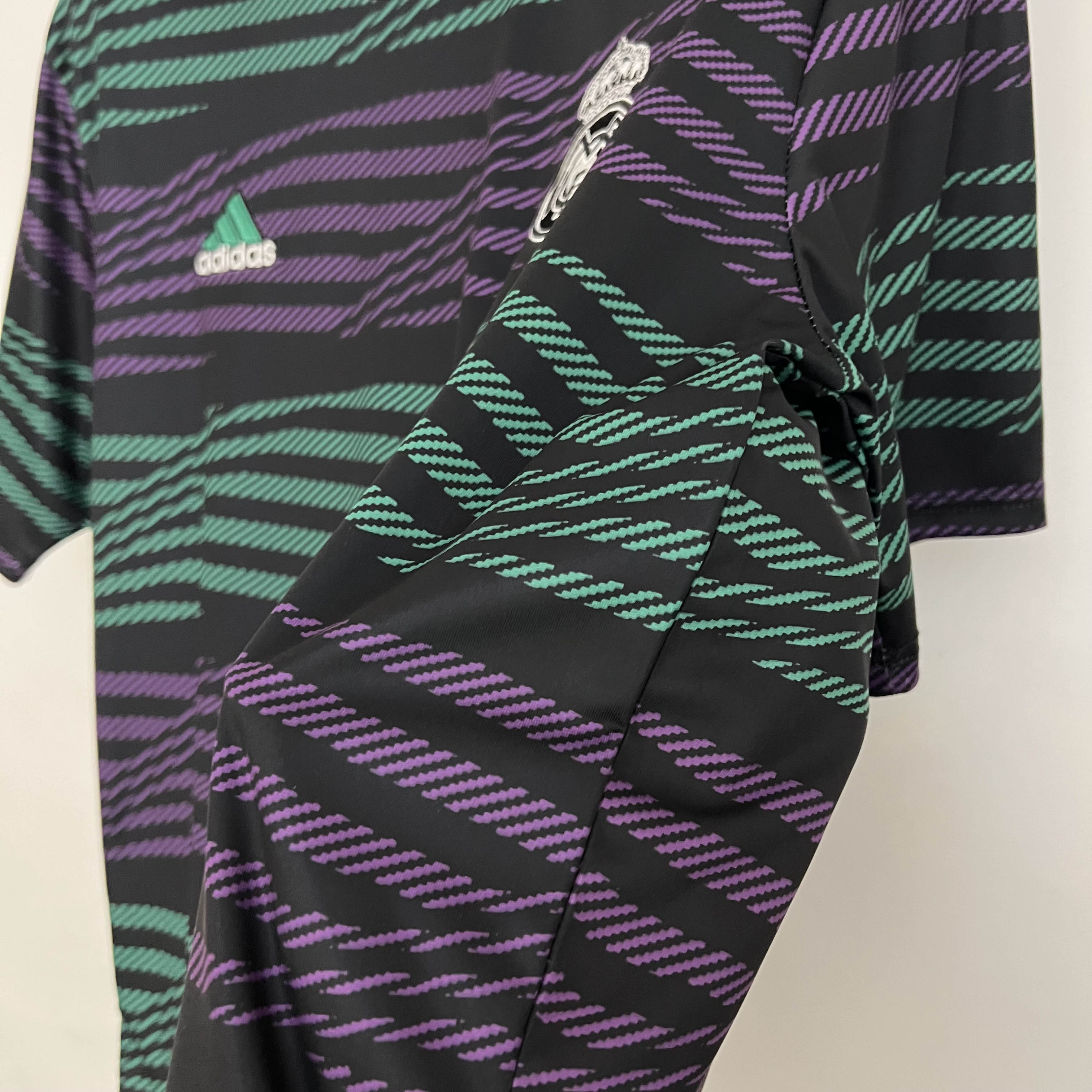 2023/2024 Real Madrid Training Wear Green And Purple Stripes Football Shirt:football jersey mysite: unitedjerseyfootball 邓江浪:football