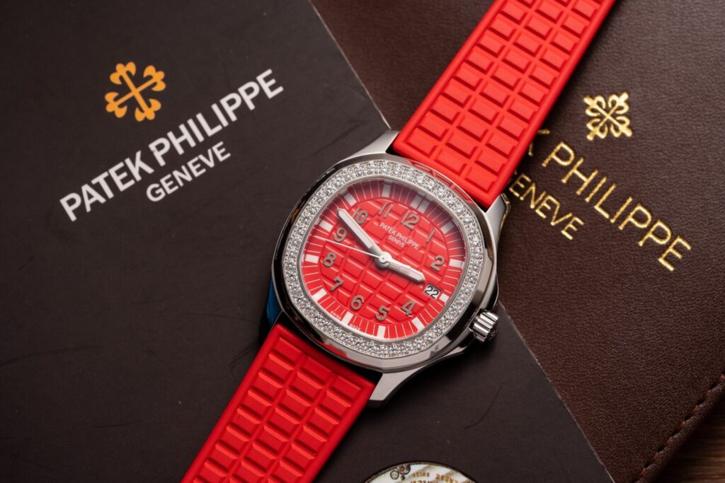 Đồng Hồ Patek Philippe Aquanaut 5067G Màu Đỏ Rep 11 PPF 35 (6)