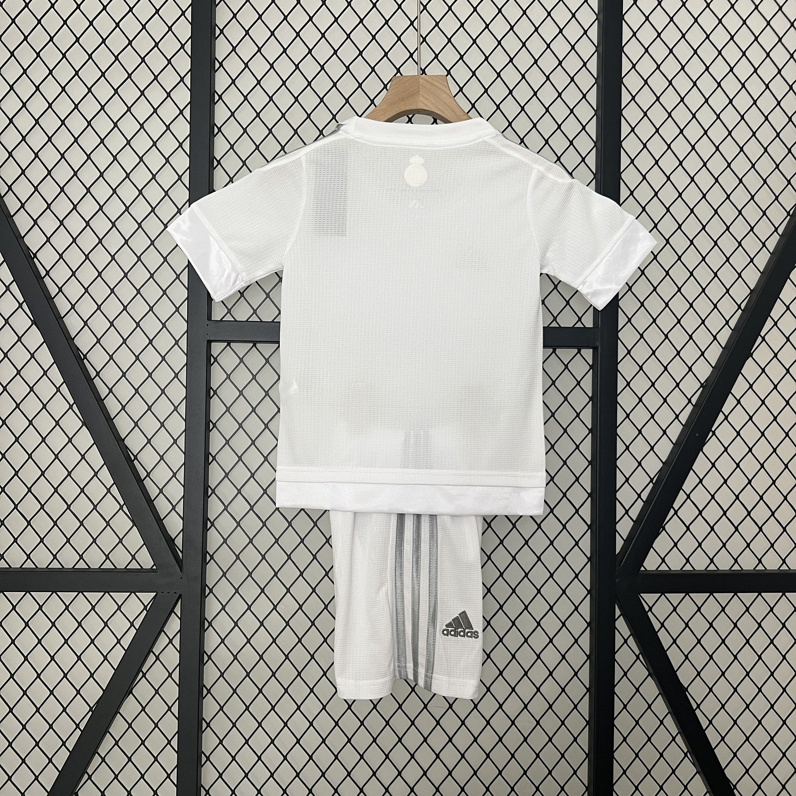 15-16 kids kit Real Madrid Home soccer jersey-Retro version （Player Version）: Ajax 24-25 Home Stadium Jersey - Fans Version mysite: Adidas luxuryfootballshirts.com: https://www.luxuryfootballshirts.com/