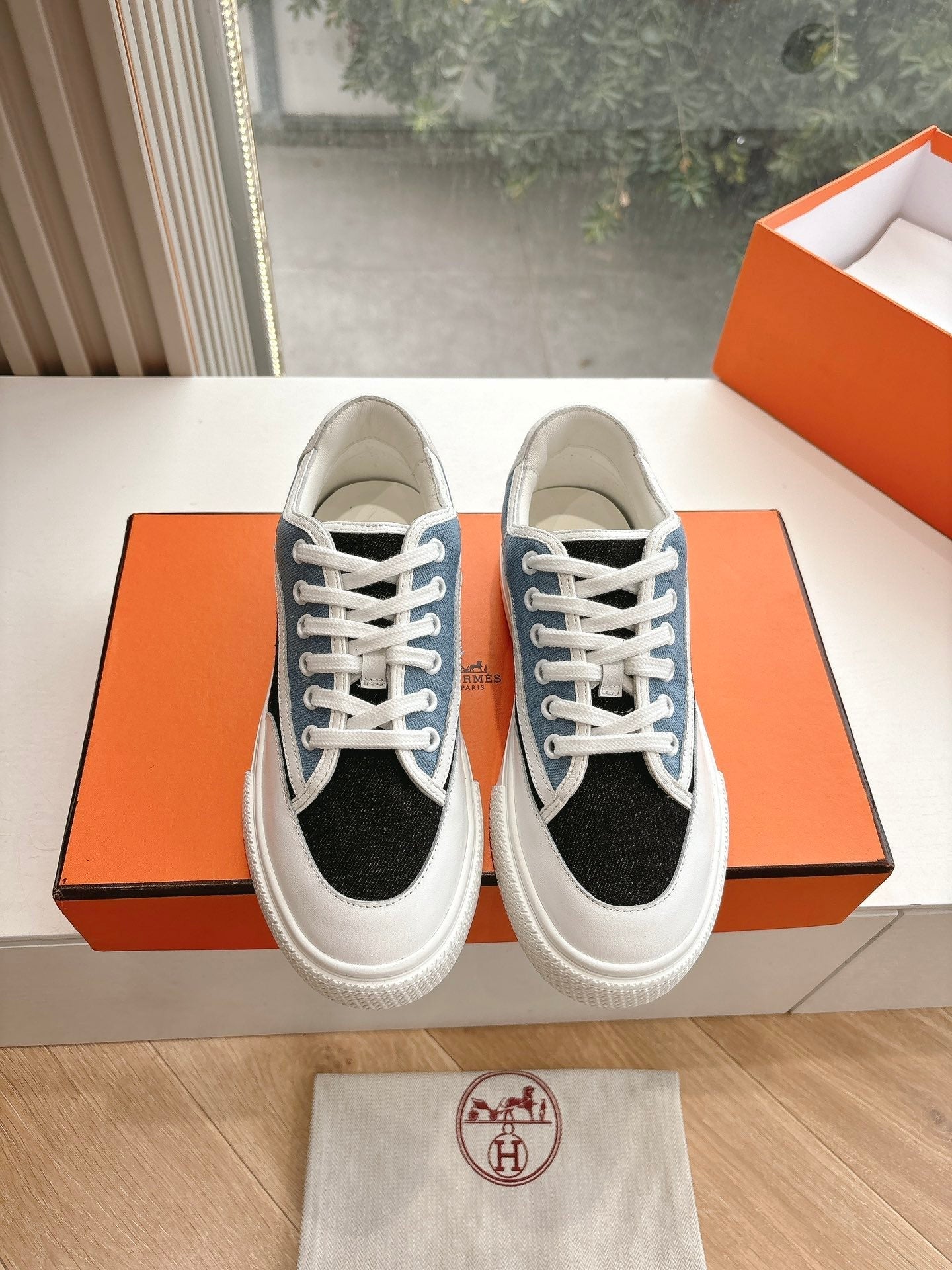 GET SNEAKER IN BLACK MIX LIGHT BLUE CANVAS AND CALFSKIN、mysite、Cacoeks