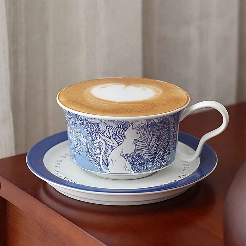 GEEK BAR-https://www.hot-toy.com/