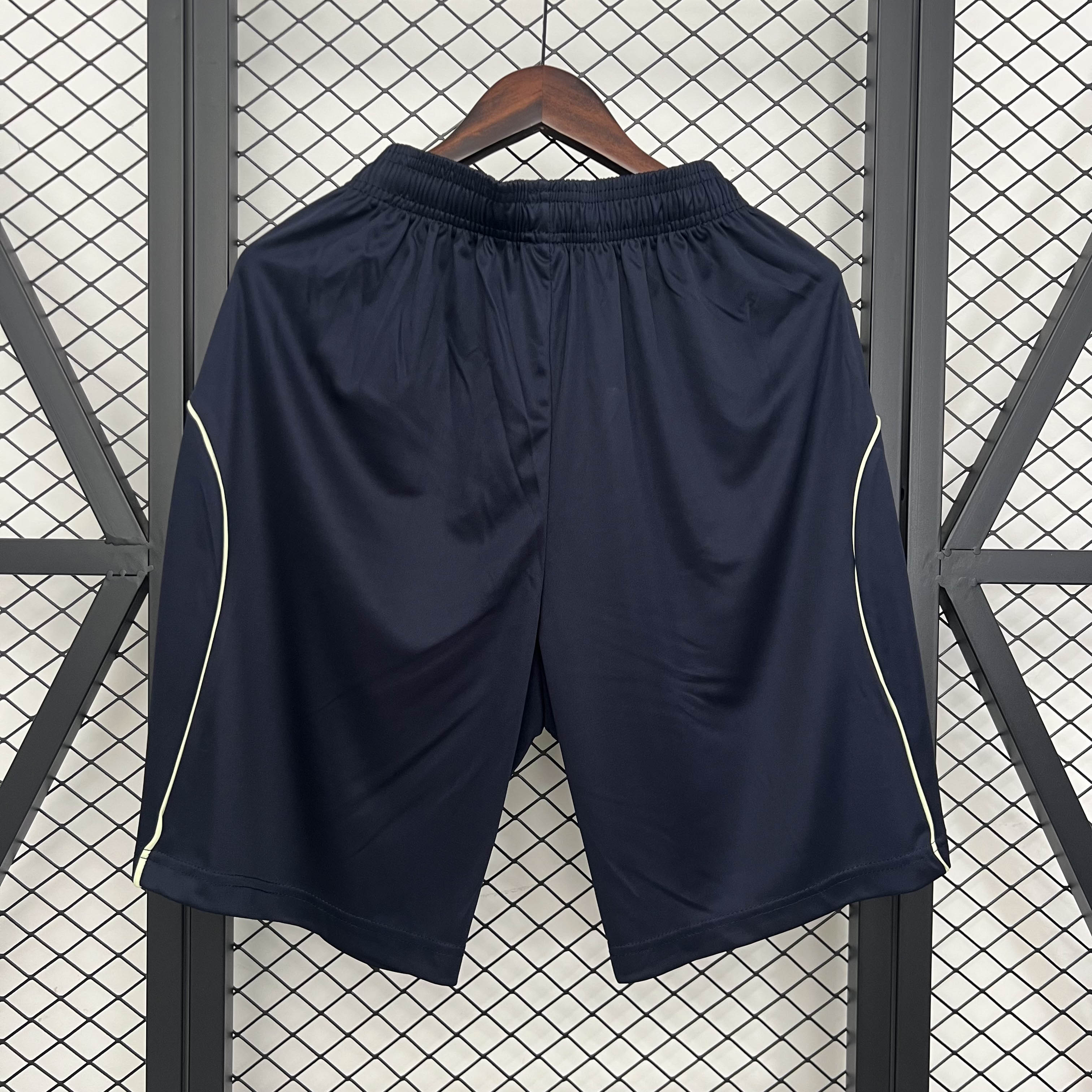 2025/2026 Real Madrid Away Shorts 1:1 Thai Quality:football jersey mysite: unitedjerseyfootball 邓江浪:football