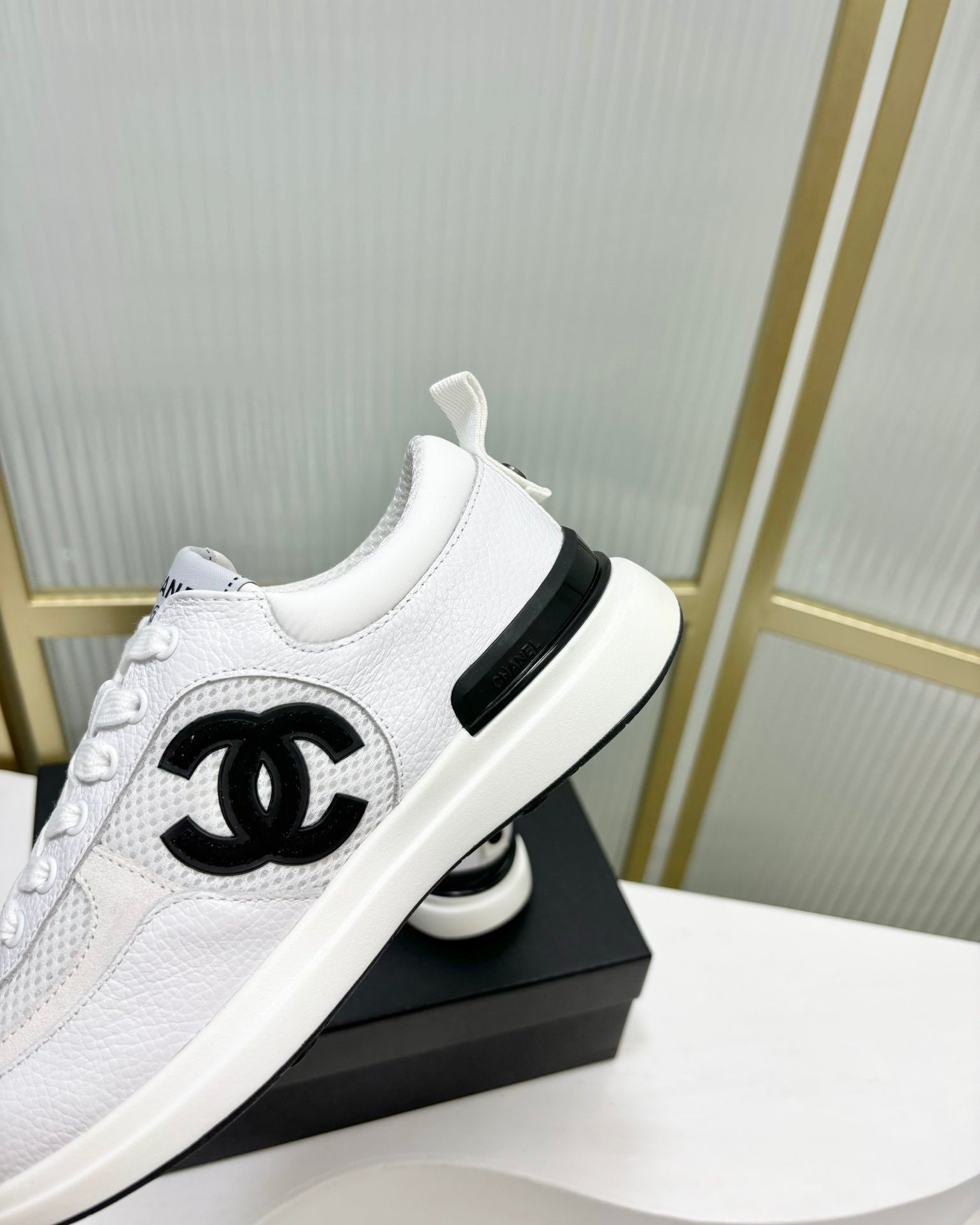 SNEAKER IN WHITE SUEDE AND BREATHABLE MESH、mysite、Cacoeks