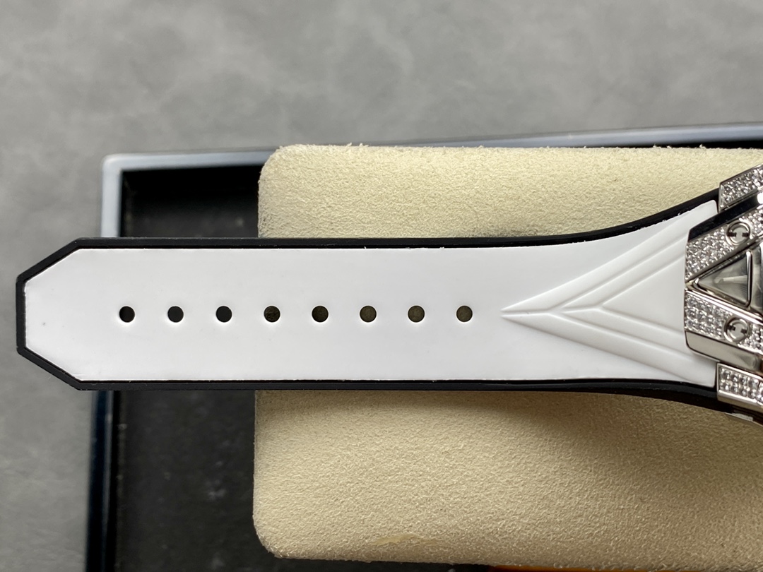 418.NX.2001.RX.1604.MXM20 Hublot Big Bang Partnerships Sang Bleu II Titanium Diamond-fasswatch