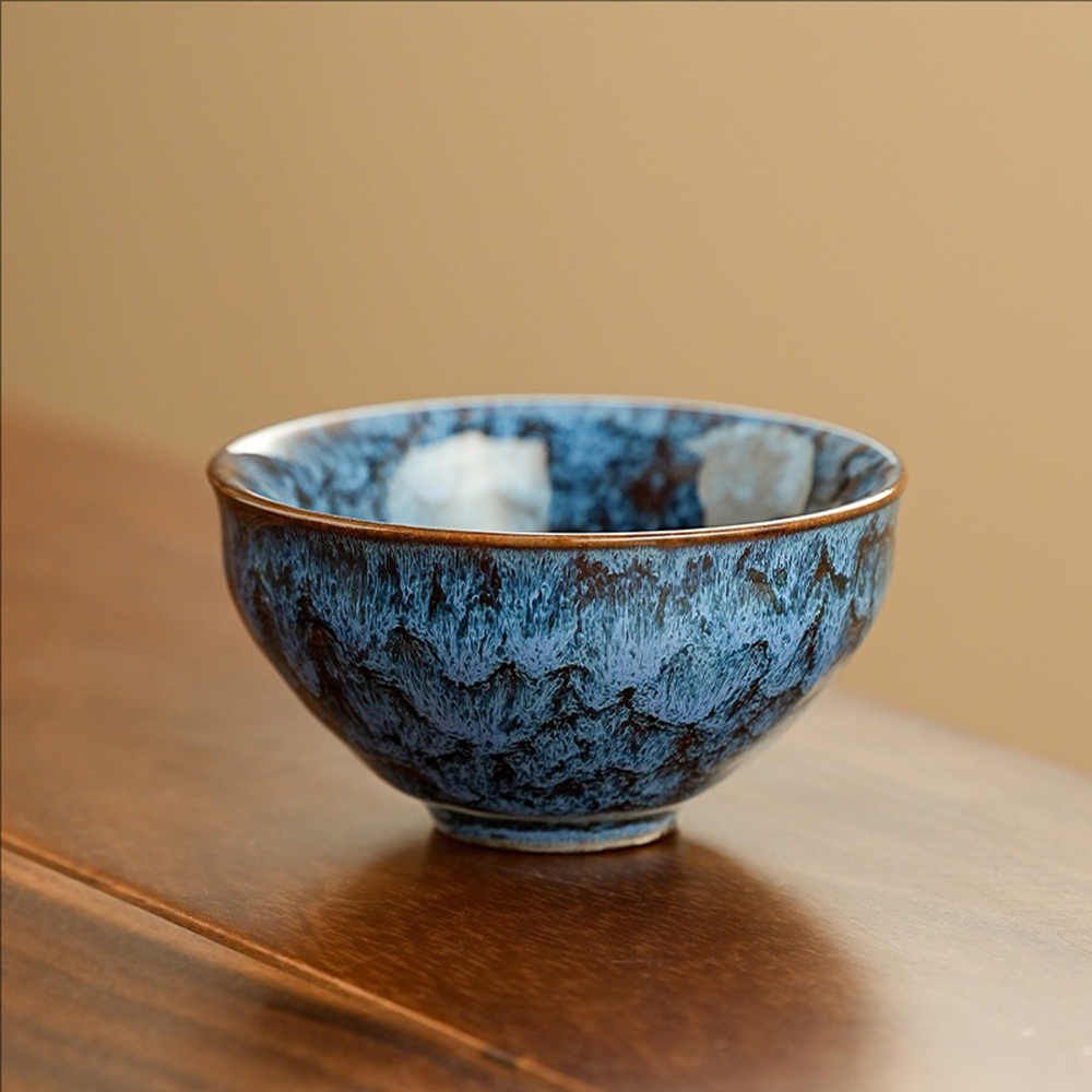 GEEK BAR-https://www.hot-toy.com/