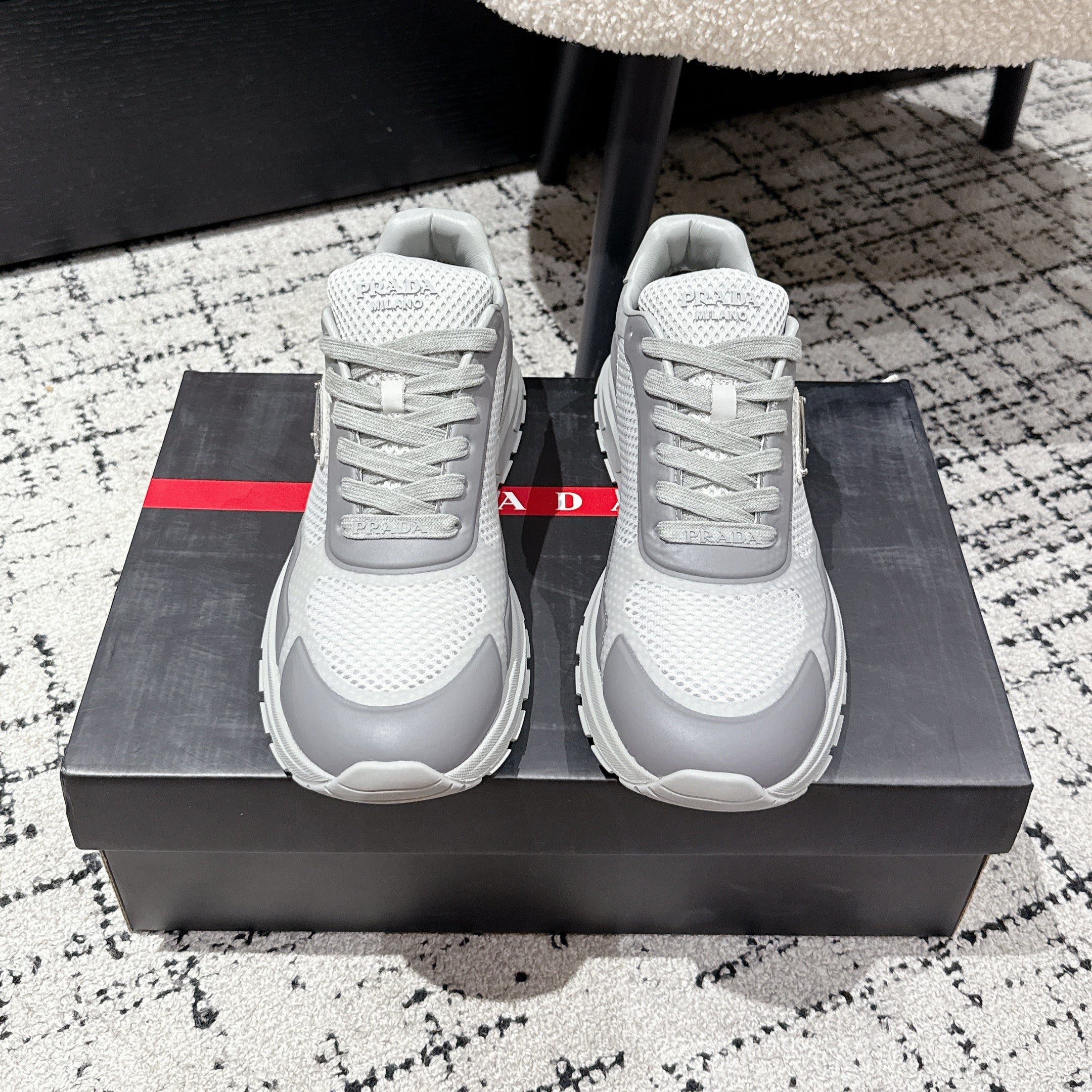 PRADA 25S MEN SNEAKERS IN GRAY AND WHITE CANVAS、mysite、Cacoeks