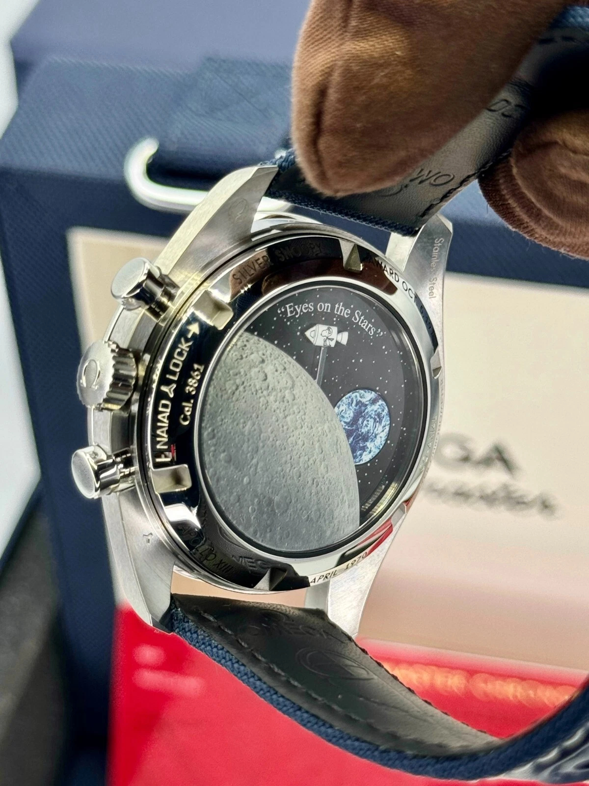 Omega Speedmaster Ref. 310.32.42.50.02.001 Super Clone Watch – White Dial Stainless Steel Bracelet Fake Replica (Snoopy Award 50th Anniversary)