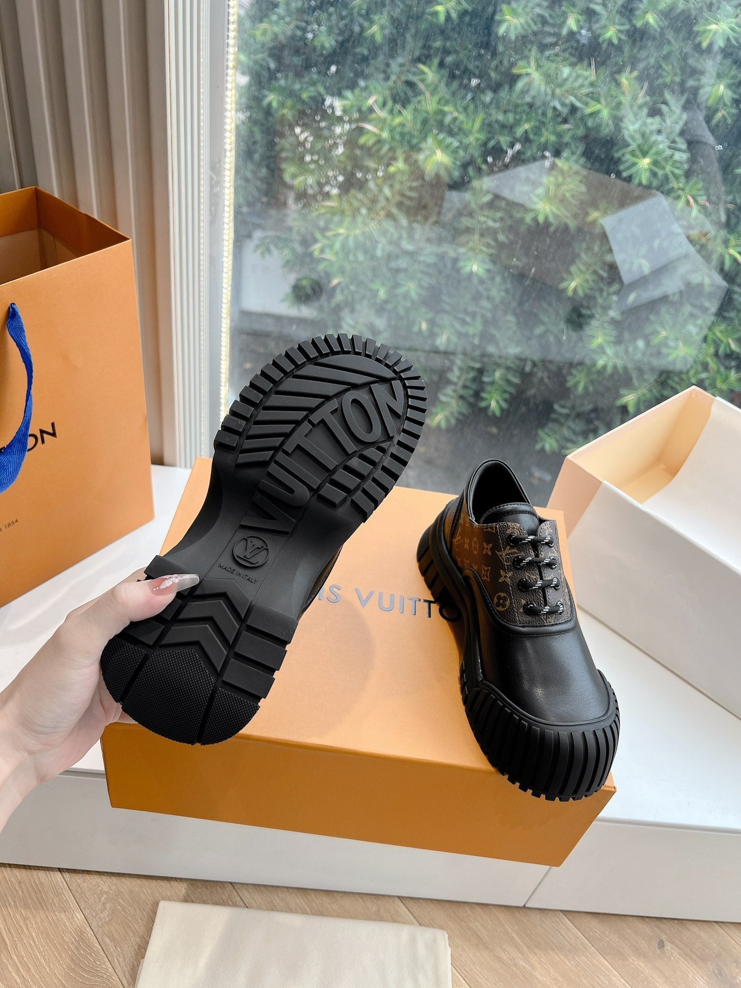 LV ARCHLIGHT SKATE SNEAKER IN BLACK MIX CHOCOLATE BROWN MONOGRAM CALFSKIN、mysite、Cacoeks