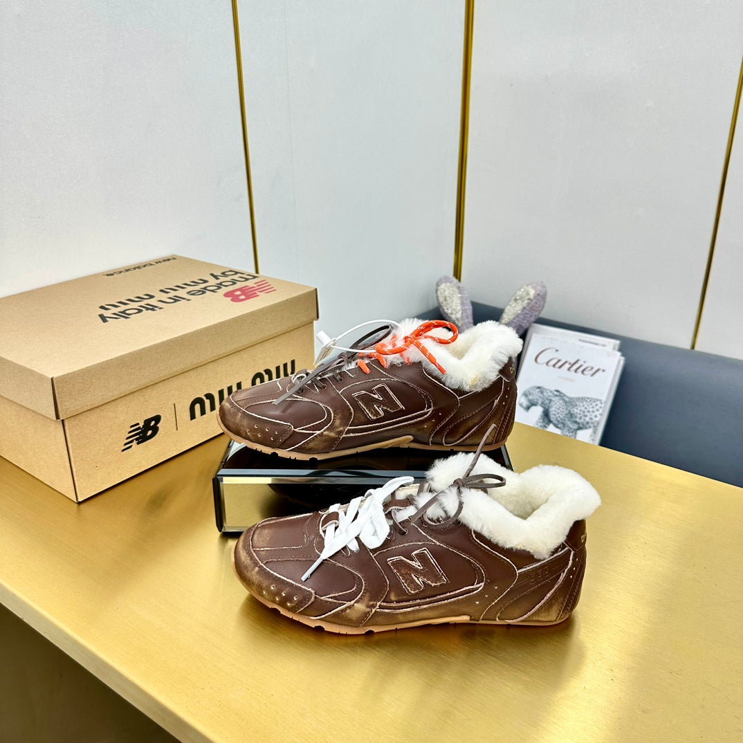 MIUXNB 530 SNEAKERS IN BROWN CALFSKIN SHEARLING、mysite、Cacoeks
