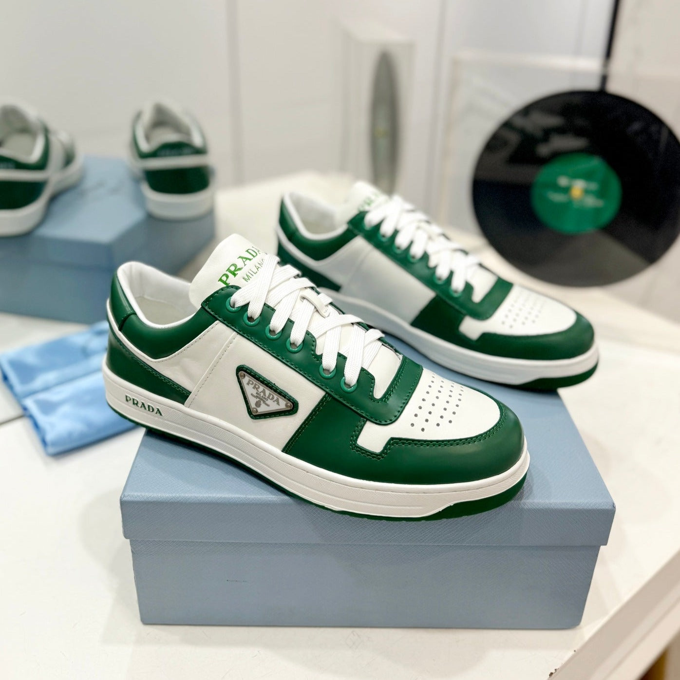PRA DOWNTOWN PERFORATED SNEAKERS WHITE AND GREEN CALFSKIN、mysite、Cacoeks