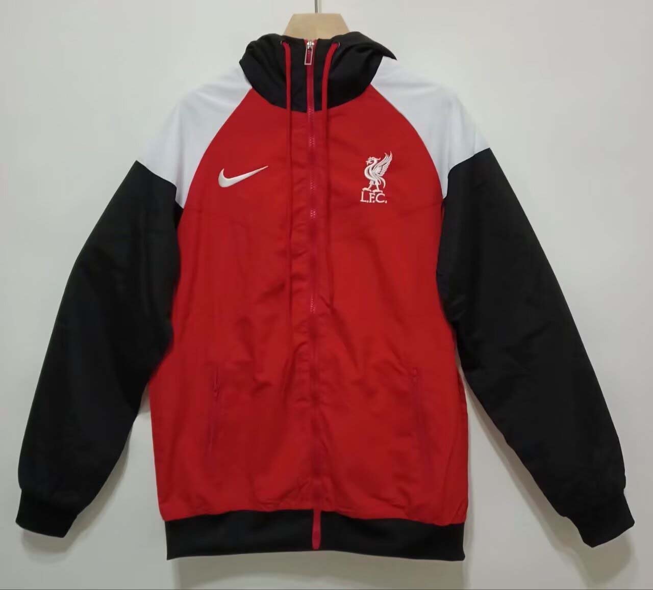 2024/2025 Liverpool Windbreaker Red Soccer Jersey 1:1 Thai Quality:football jersey mysite: unitedjerseyfootball 邓江浪:football