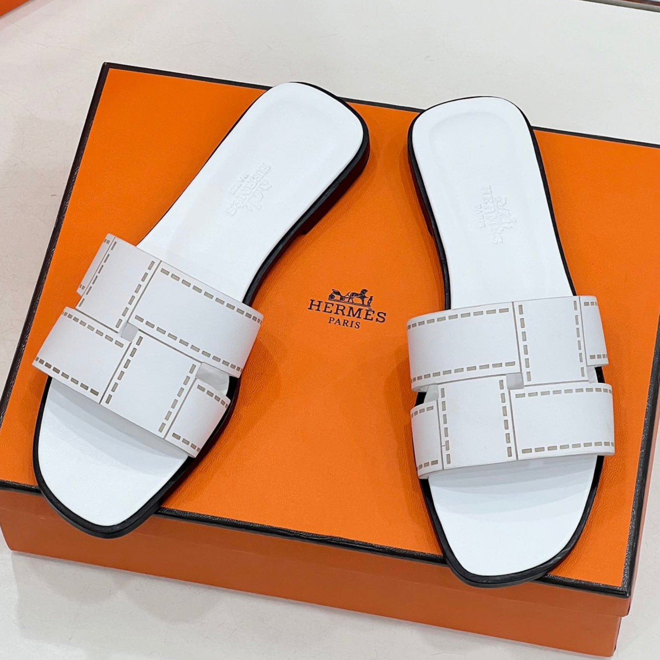 IDIOMA SANDAL IN WHITE CALFSKIN、mysite、Cacoeks