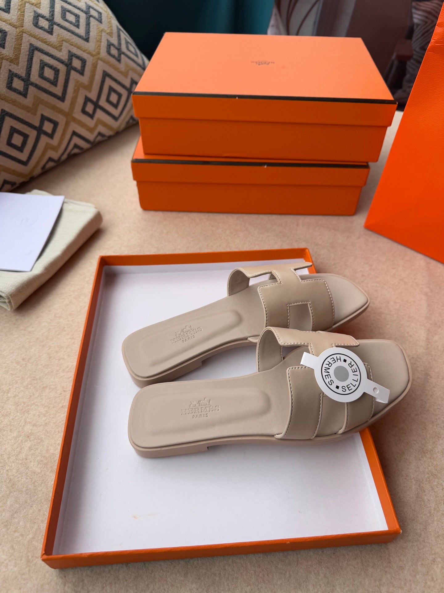 0RAN SANDALS IN KHAKI BROWN CALFSKIN、mysite、Cacoeks