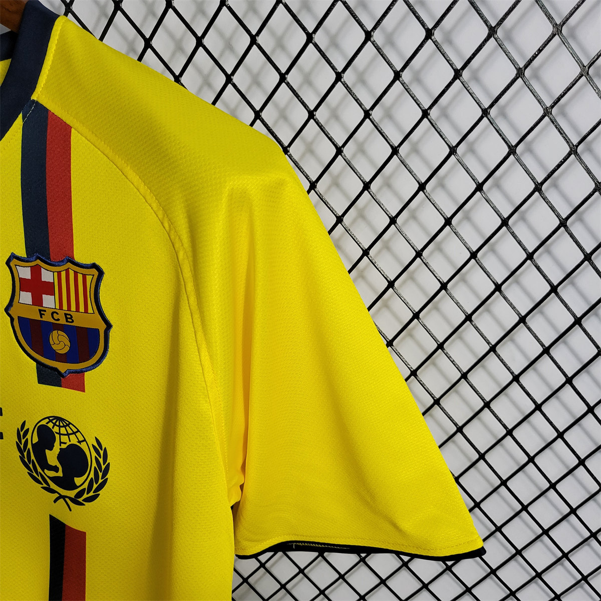 SIUjerseys-Retro Barcelona 08-09 Away Jersey