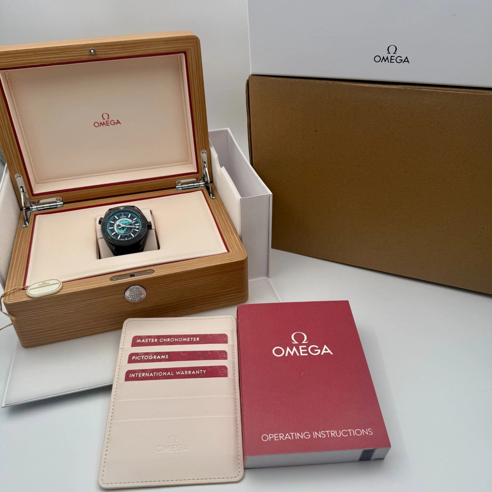 Omega Seamaster Planet Ocean Ref. 215.92.46.22.01.006 Super Clone Watch – Black Dial GMT Ceramic Bezel Replica