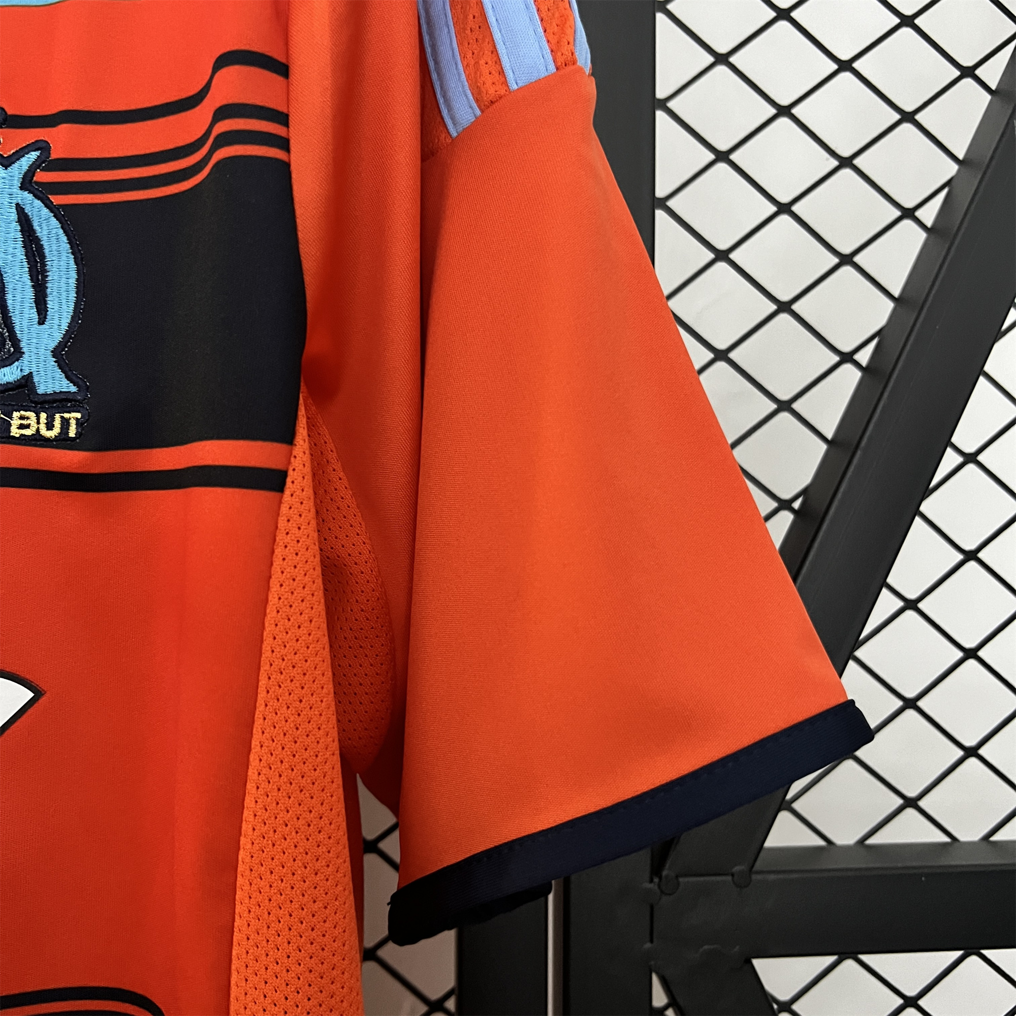 GlobeJersey-Retro Marseille 2011-12 Third Jersey