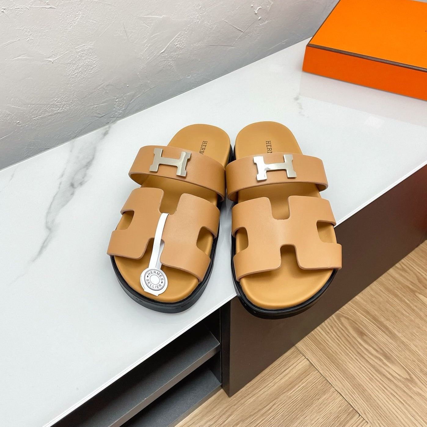 CHYPRE SANDAL COPPER LAMBSKIN WITH H BUCKLE、mysite、Cacoeks