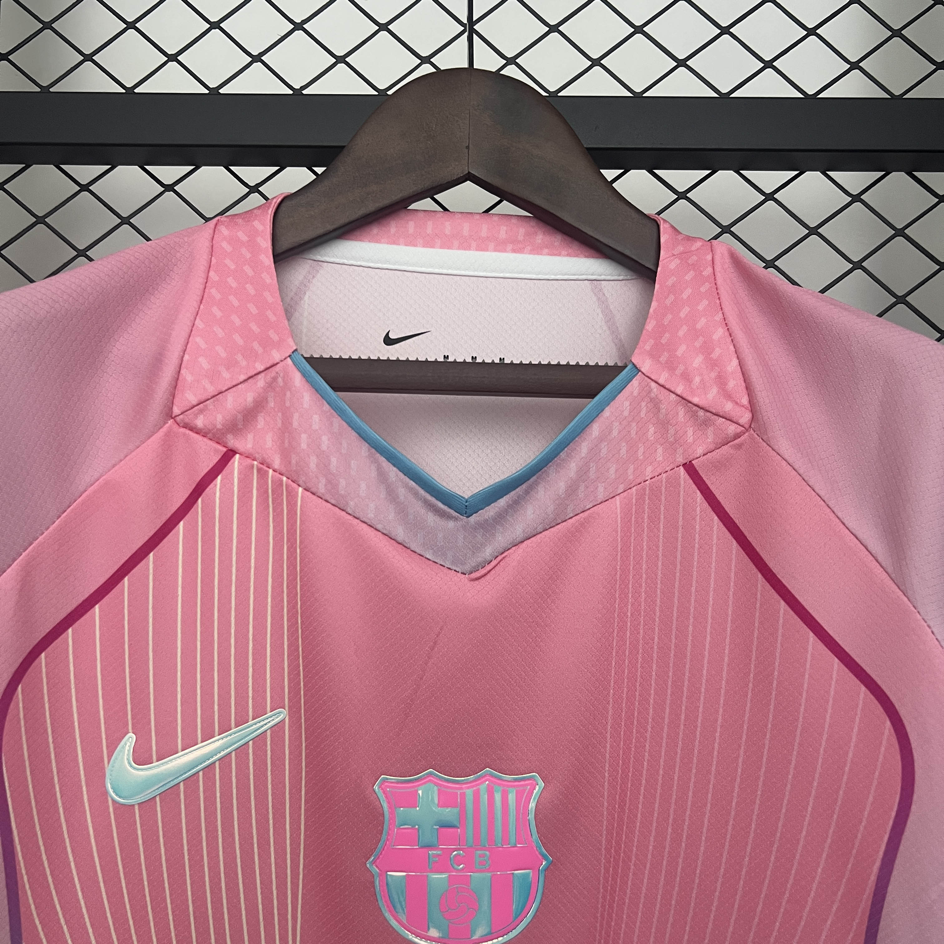2025/2026 Barcelona Concept Pink Football Shirt 1:1 Thai Quality:football jersey mysite: unitedjerseyfootball 邓江浪:football