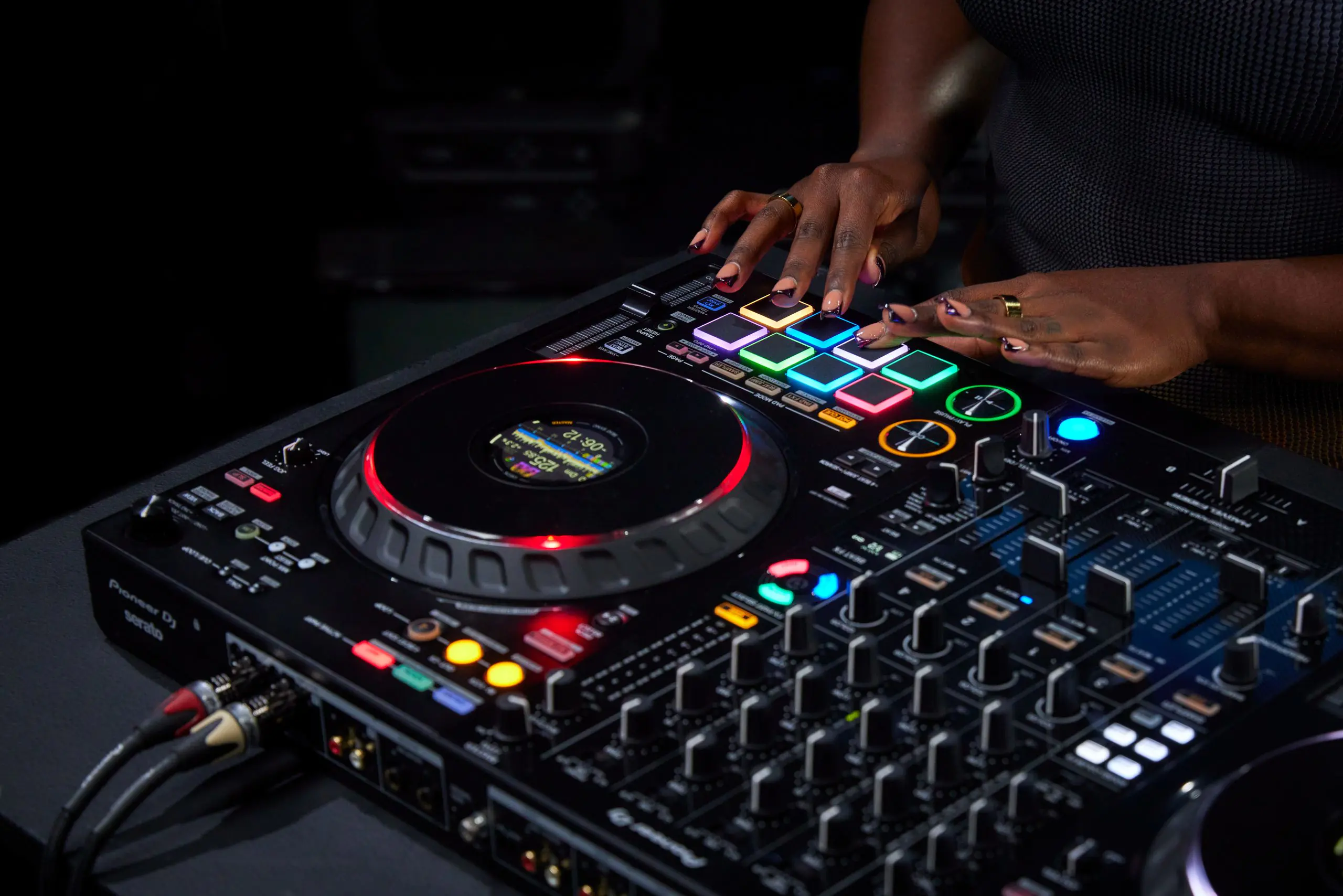 Pioneer DJ - DDJ - FLX10 - WaveBeat
