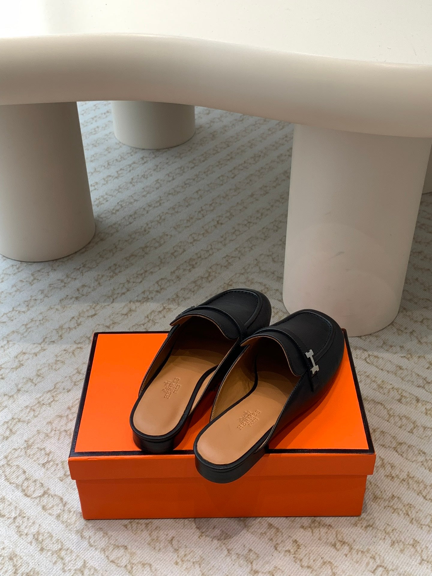 IENA MULE BLACK AND TAWNY CALFSKIN、mysite、Cacoeks