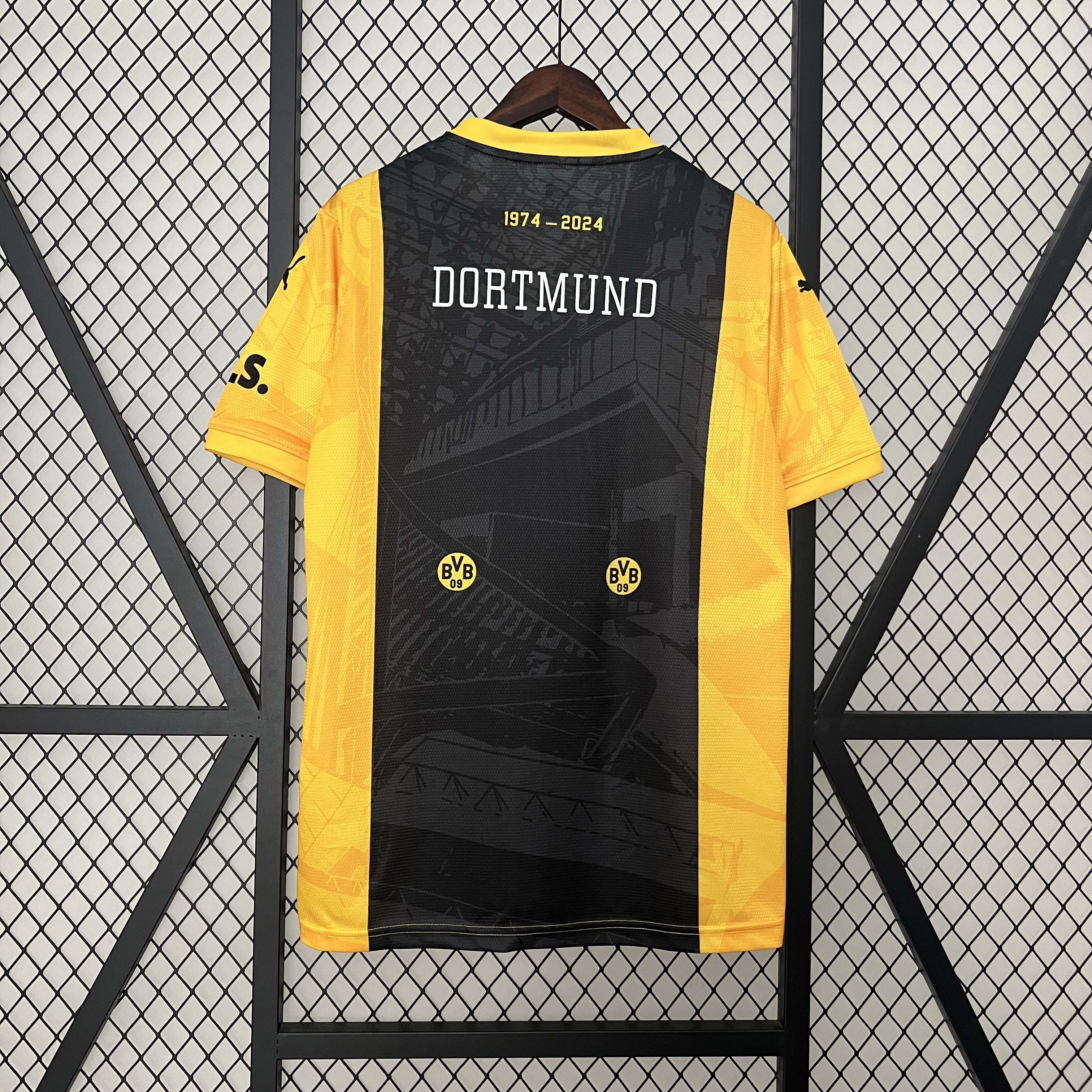 2023-2024 Dortmund Blackout Special Edition Football Shirt:football jersey mysite: unitedjerseyfootball 邓江浪:football