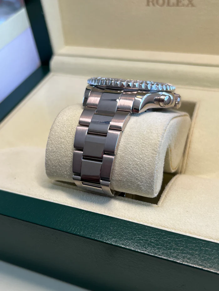 兼职  林炎: luxecystore