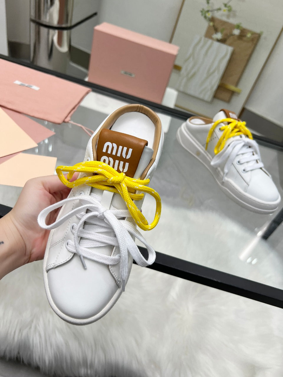 SNEAKER MULES IN WHITE MIX BROWN CALFSKIN WHITE YELLOW LACES、mysite、Cacoeks