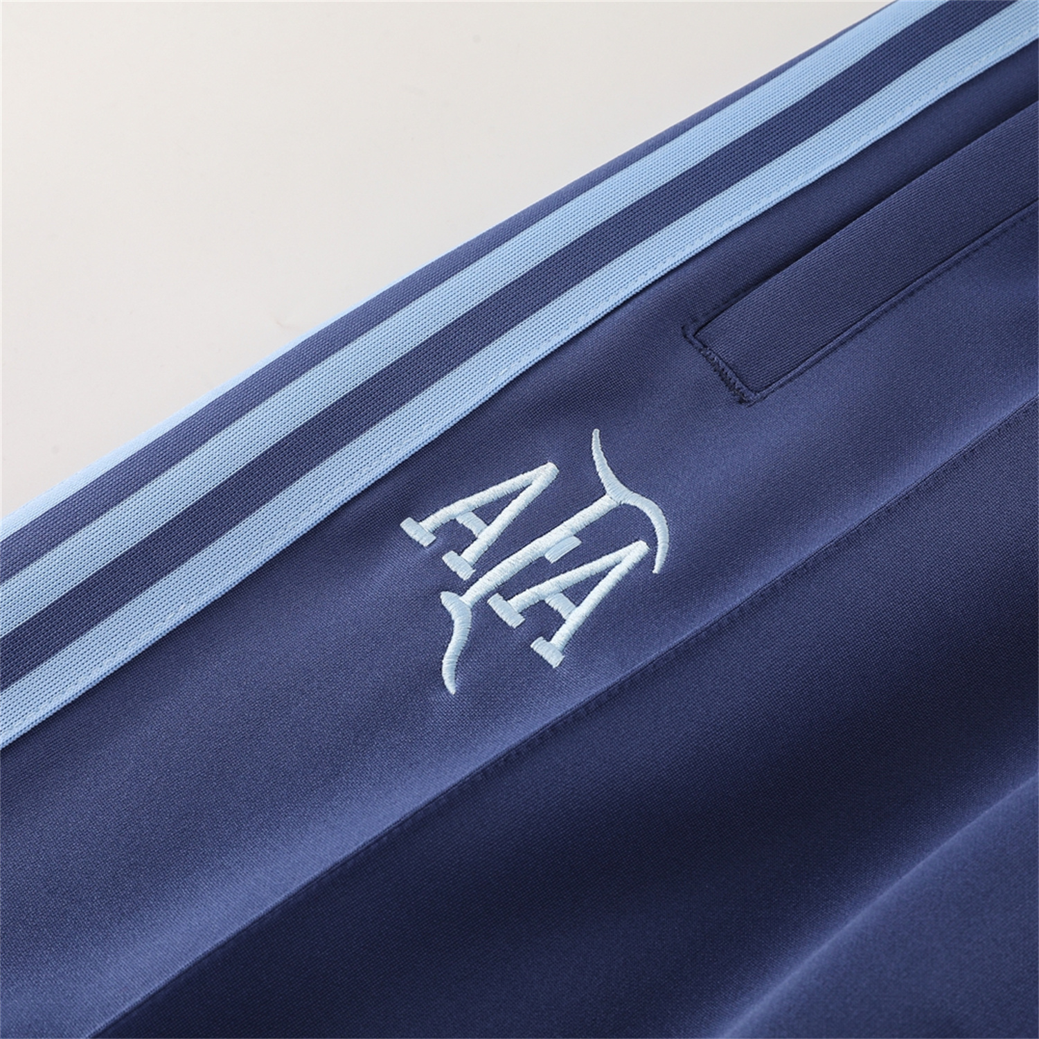 foot-Argentina 24-25 Throwback Jacket Training Tracksuit - Light Blue Jackets & Blue Pants