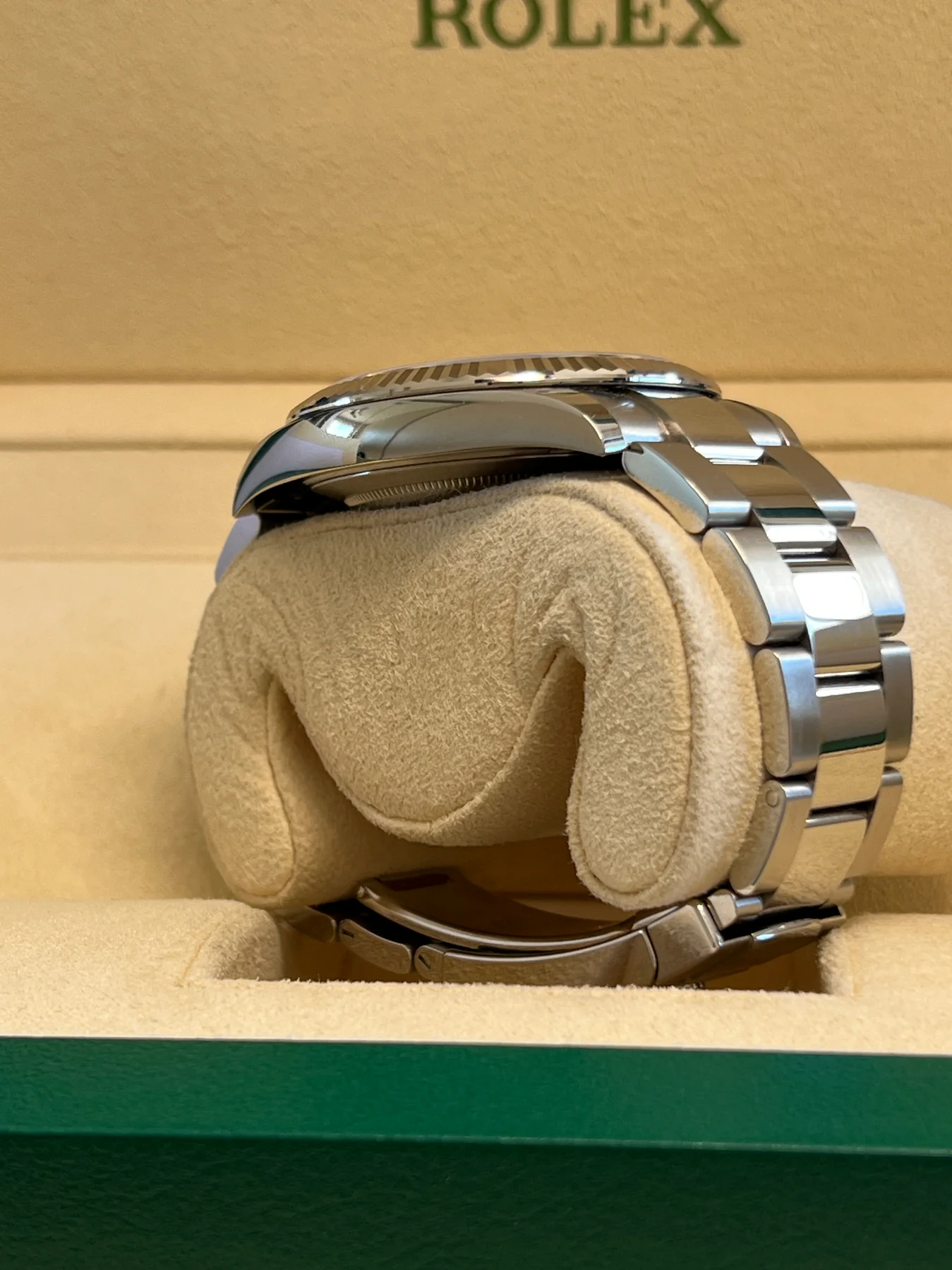 兼职  林炎: luxecystore