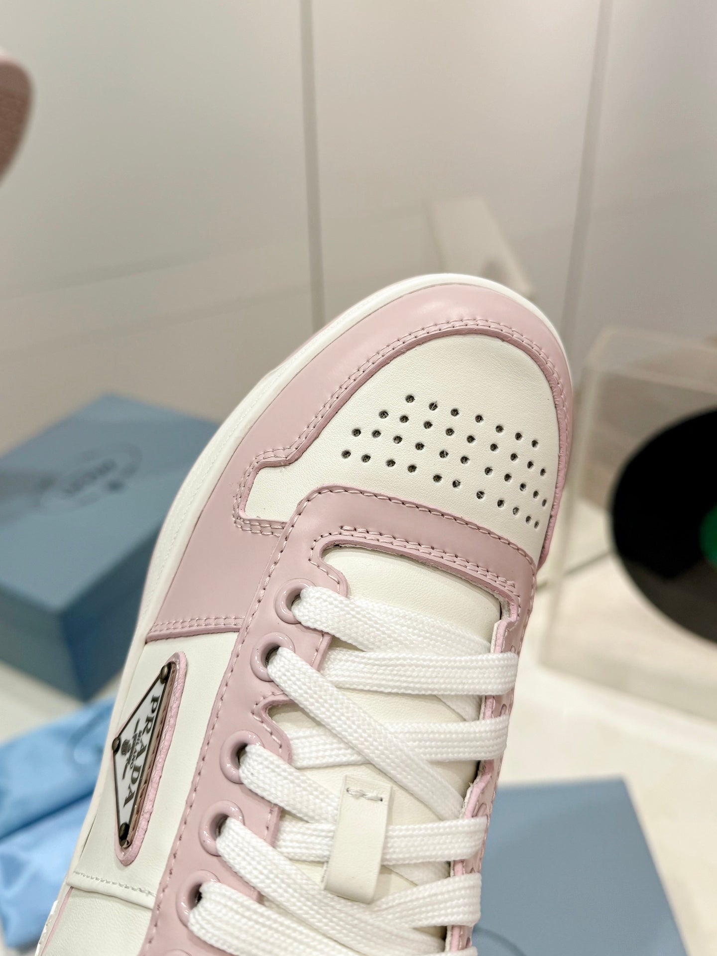 PRA DOWNTOWN PERFORATED SNEAKERS WHITE AND BLUSH CALFSKIN、mysite、Cacoeks