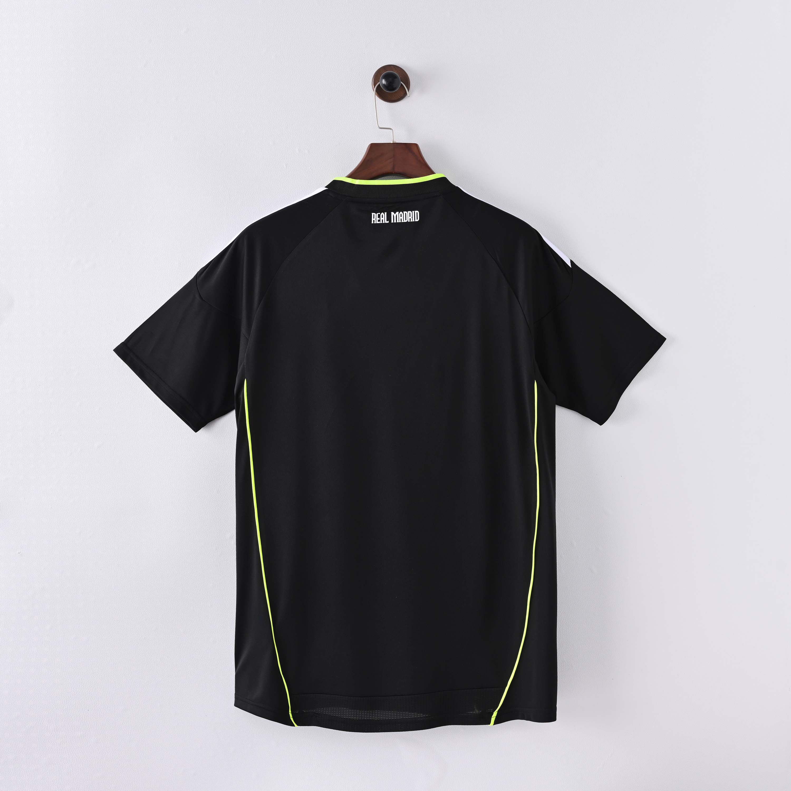 2010/2011 Retro Real Madrid Away Football Shirt 1:1 Thai Quality:football jersey mysite: unitedjerseyfootball 邓江浪:football