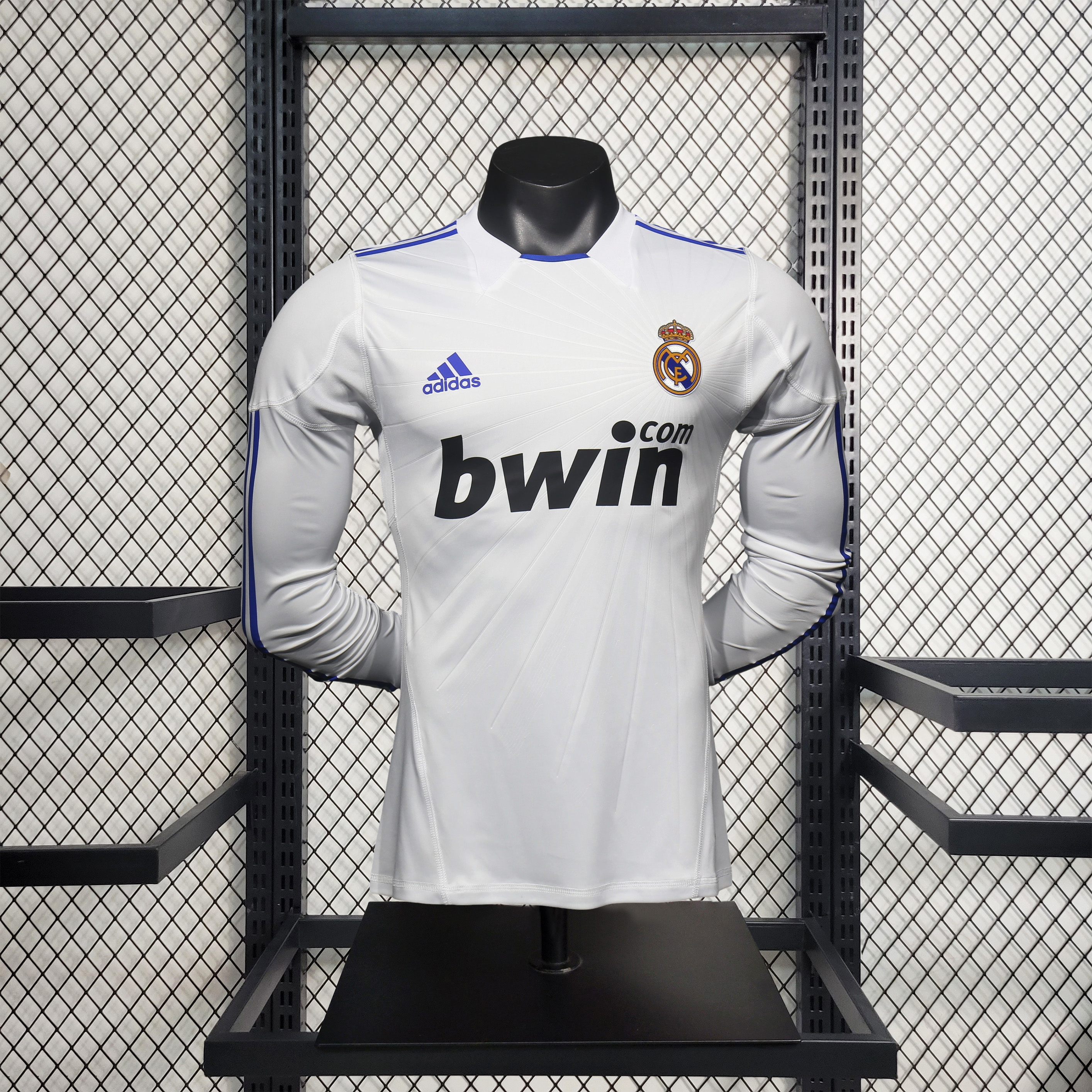 GlobeJersey-Retro Real Madrid 10-11 Home Long Sleeve Jersey - Player Version