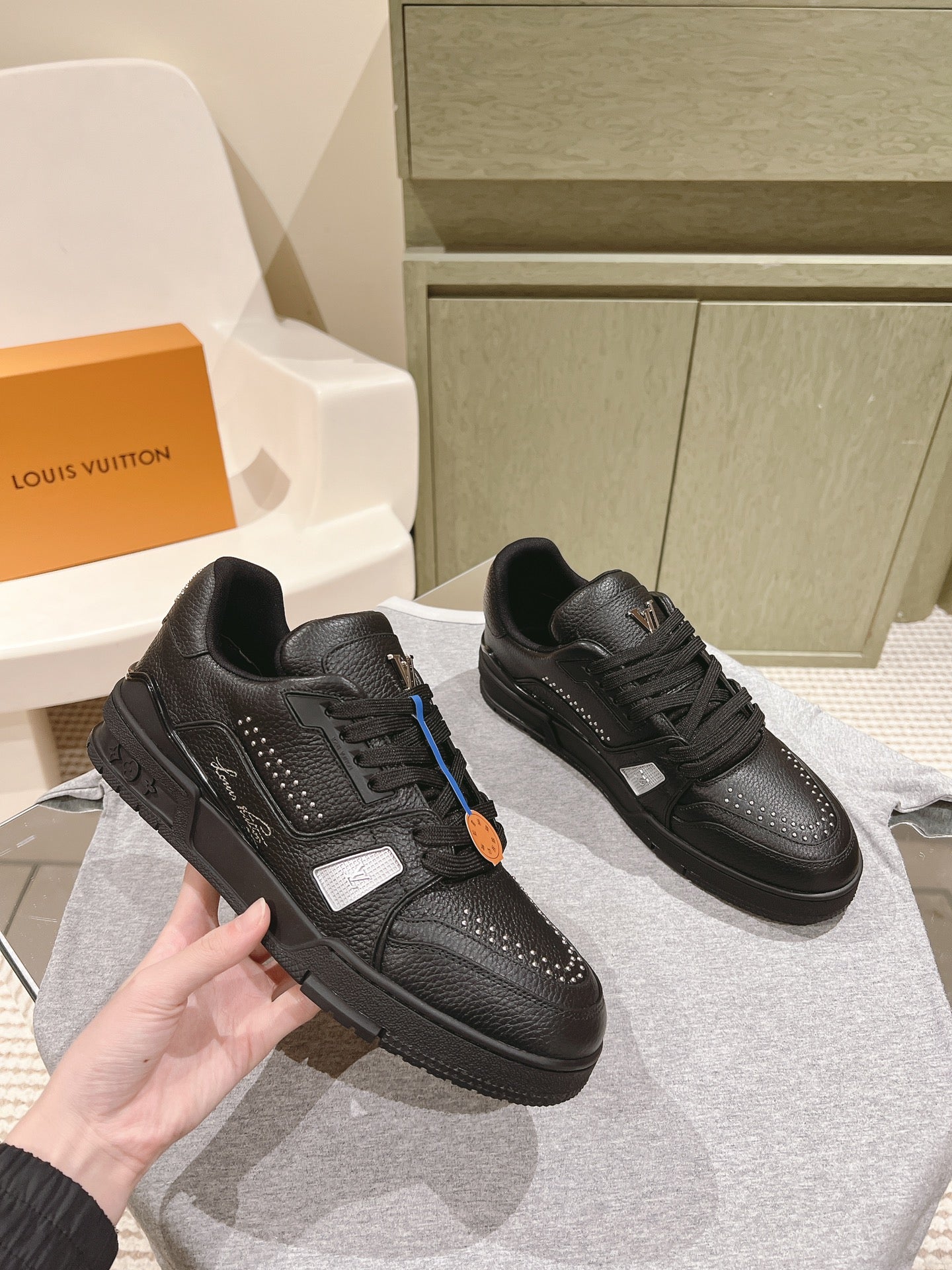 LV TRAINER SNEAKER IN BLACK CALFSKIN、mysite、Cacoeks