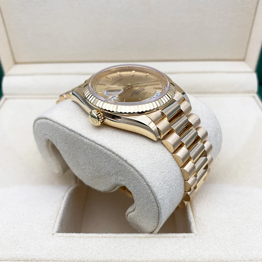 兼职  林炎: luxecystore