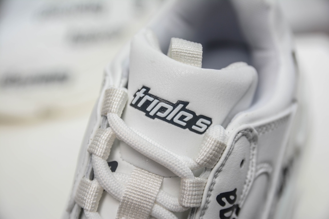 Balenciaga Triple S Logotype Sneaker in White、mysite、Cacoeks