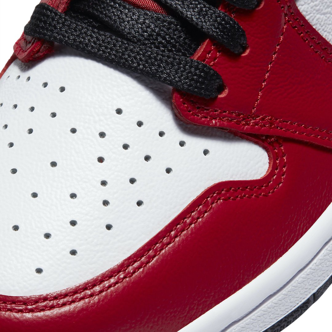 Air Jordan 1 High OG WMNS Satin Snake