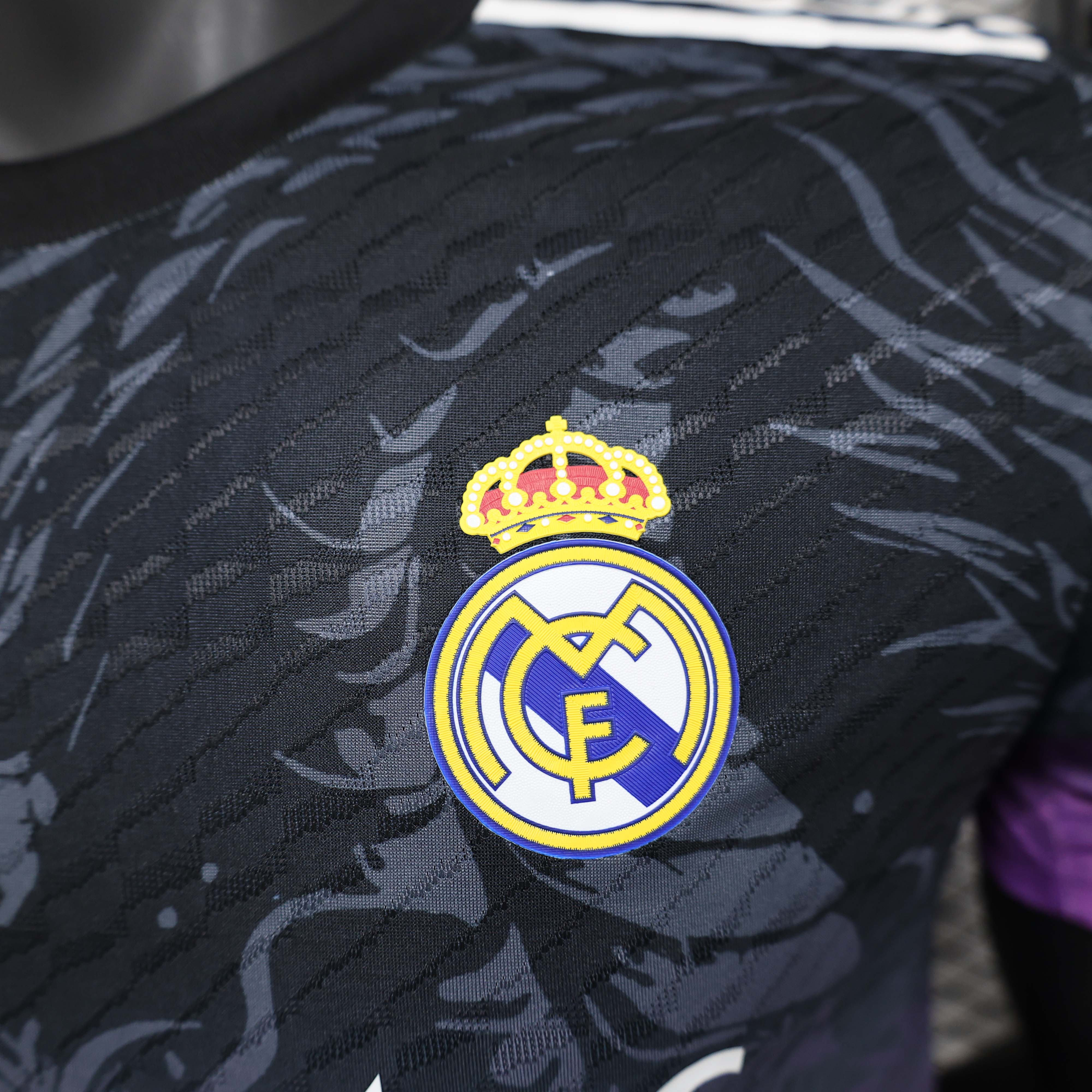 2024/2025 Player Version Real Madrid Special Edition Black and Purple Football Shirt 1:1 Thai Quality:football jersey mysite: unitedjerseyfootball 邓江浪:football
