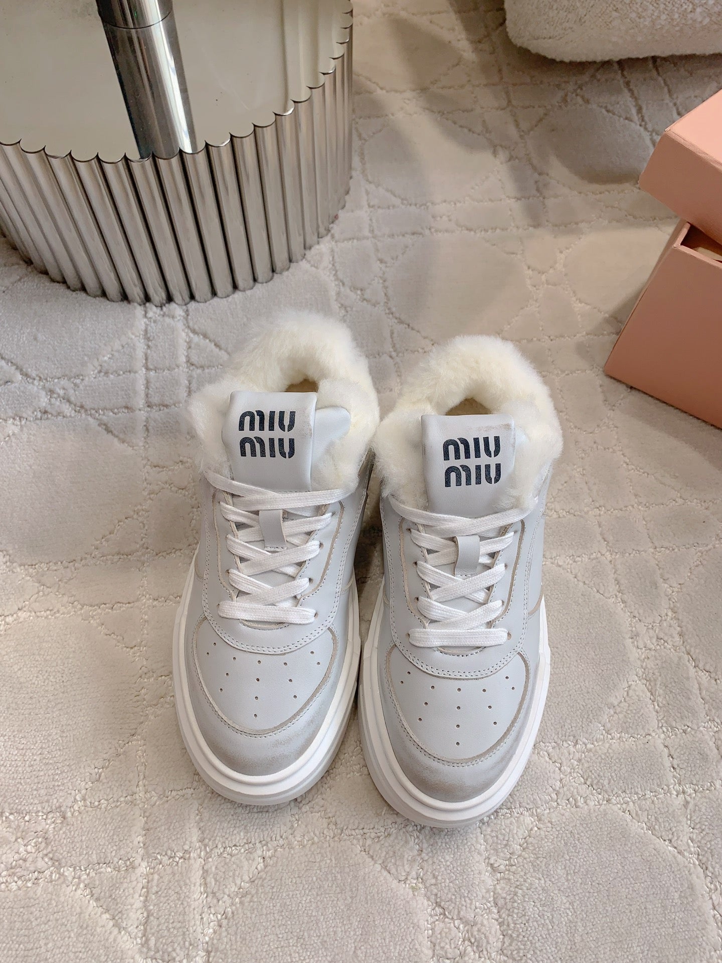 THICK SOLE SNEAKERS IN CHROME GRAY LAMBSKIN WITH RABBIT FUR LINING、mysite、Cacoeks
