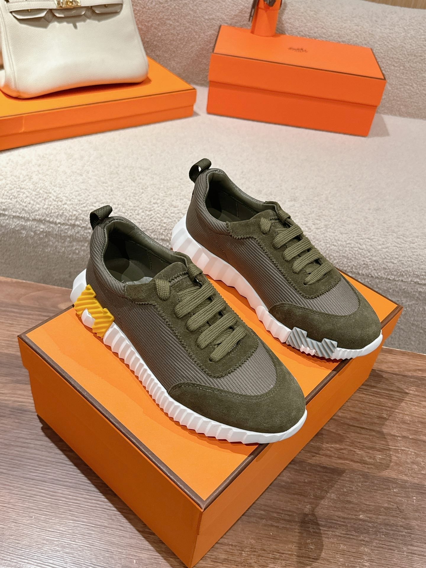 MAINLAND SNEAKER IN ARMY GREEN SUEDE AND BREATHABLE MESH FABRIC、mysite、Cacoeks