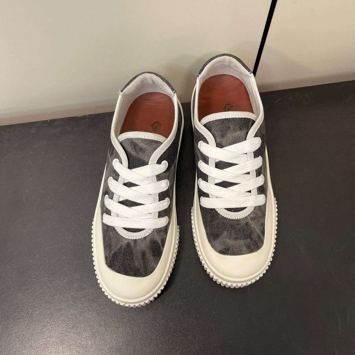 LP CLASSIC BISCUIT SNEAKER CHARCOAL CALFSKIN、mysite、Cacoeks