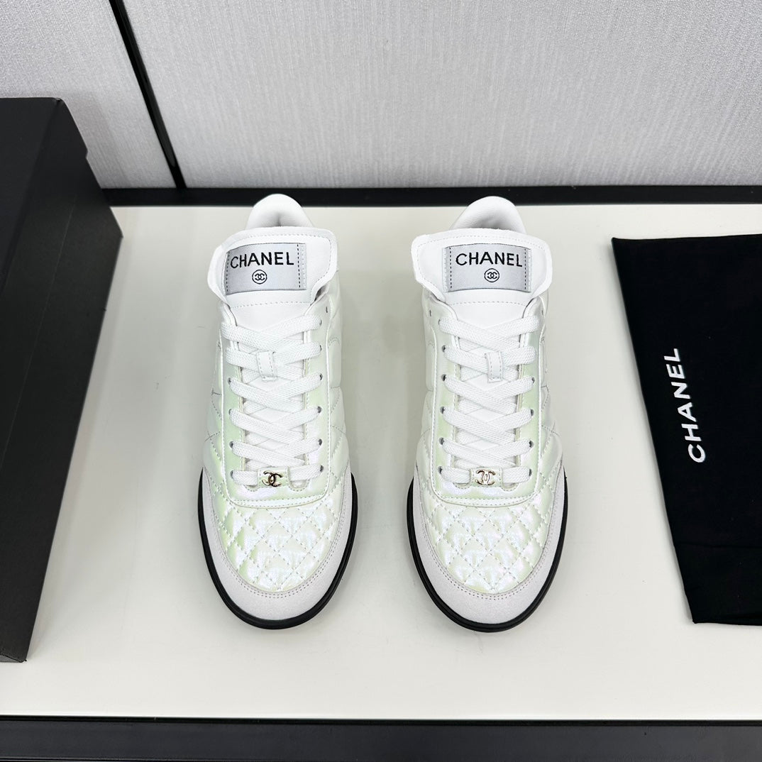 SPORTS SHOES IN GLOSSY WHITE CALFSKIN、mysite、Cacoeks