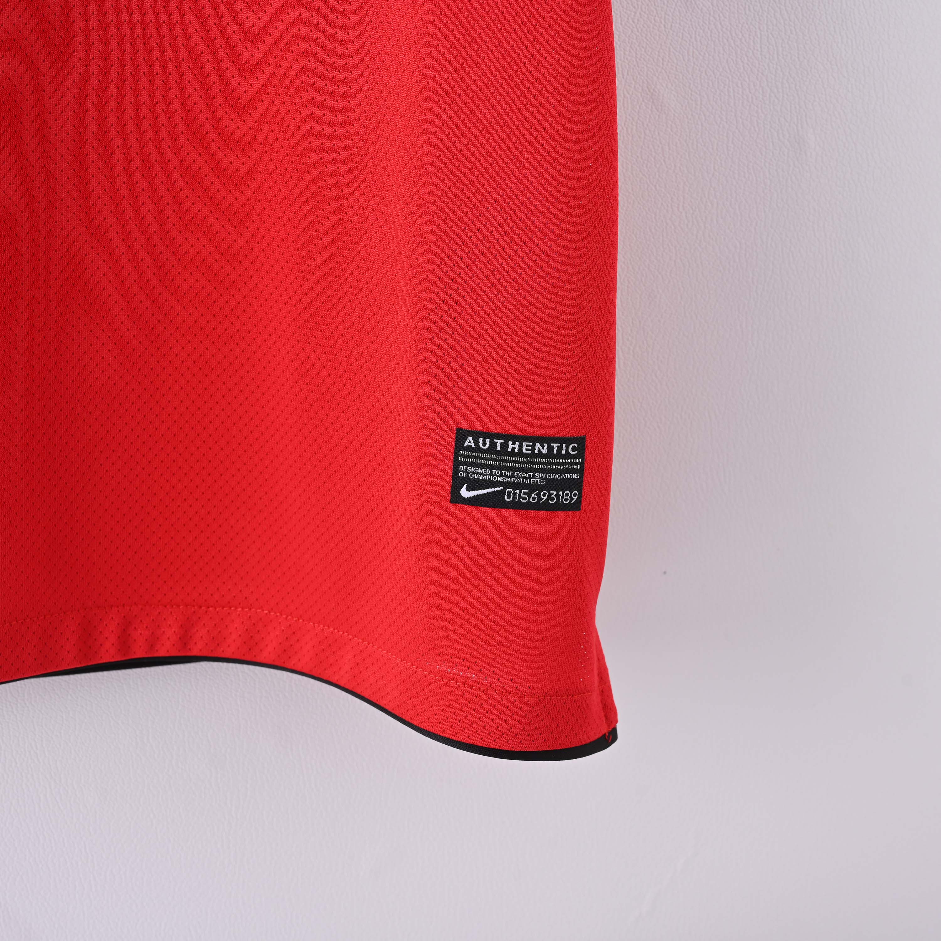 2010/2011 Retro Manchester United Home Football Shirt 1:1 Thai Quality:football jersey mysite: unitedjerseyfootball 邓江浪:football