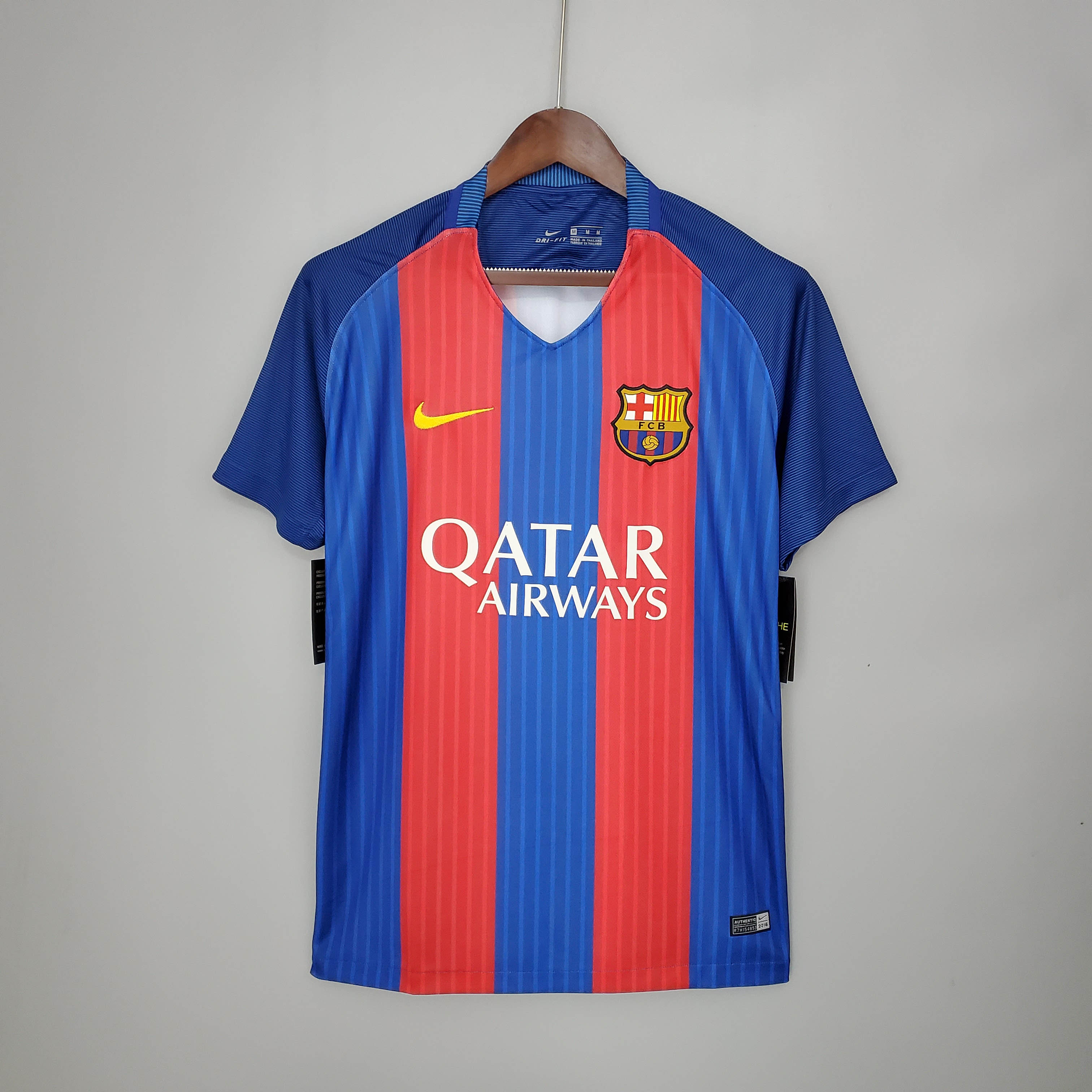 2016/2017 Retro Barcelona Football Shirt Home 1:1 Thai Quality:football jersey mysite: unitedjerseyfootball 邓江浪:football